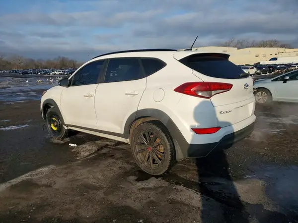 KM8J33A29HU534661 2017 HYUNDAI TUCSON - Image 2