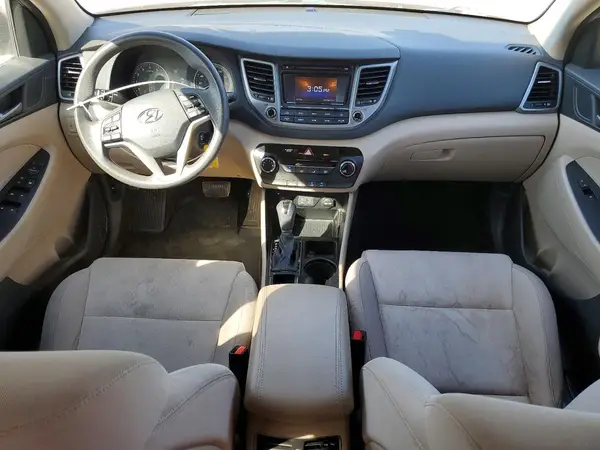 KM8J33A29HU539617 2017 HYUNDAI TUCSON - Image 8
