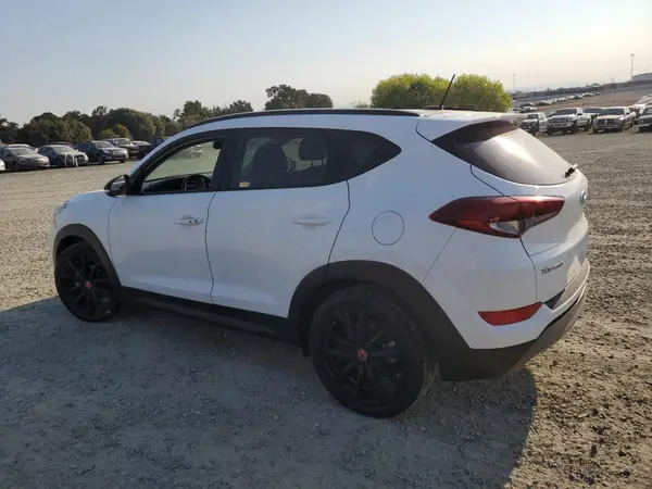 KM8J33A29HU543344 2017 HYUNDAI TUCSON - Image 2