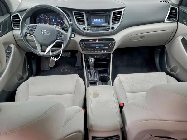 KM8J33A29HU566347 2017 HYUNDAI TUCSON - Image 8
