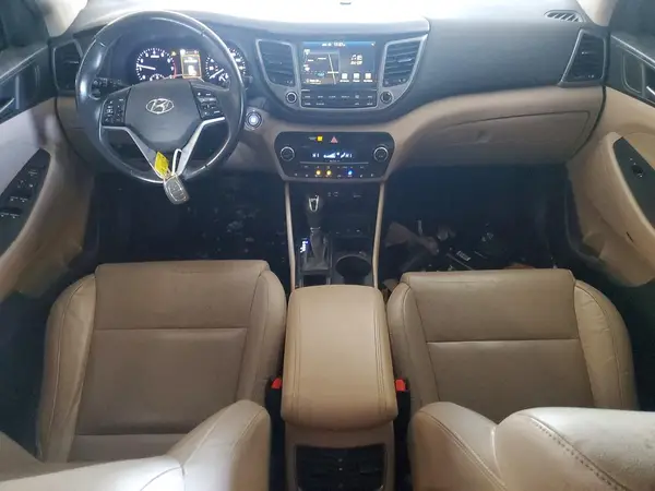 KM8J33A29HU593709 2017 HYUNDAI TUCSON - Image 8