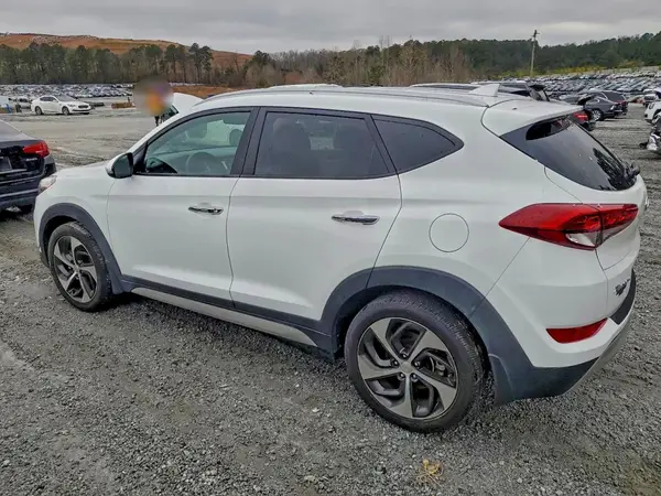 KM8J33A29JU620056 2018 HYUNDAI TUCSON - Image 2