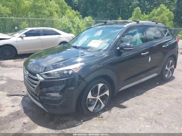 KM8J33A29JU622793 2018 HYUNDAI TUCSON - Image 2