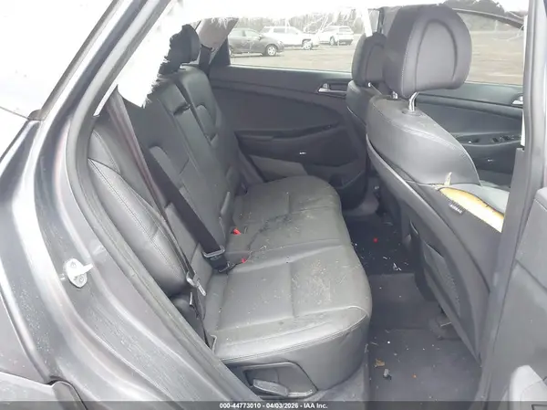 KM8J33A29JU630389 2018 HYUNDAI TUCSON - Image 8