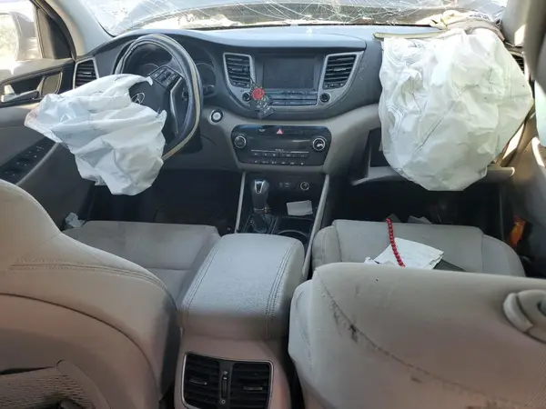 KM8J33A29JU633857 2018 HYUNDAI TUCSON - Image 8