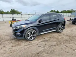 KM8J33A29JU633938 2018 HYUNDAI TUCSON