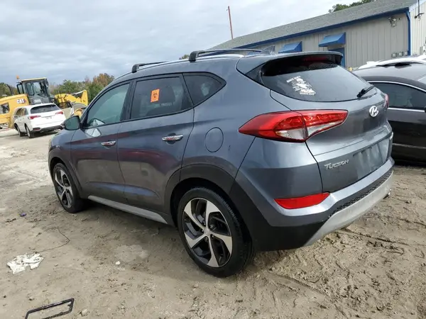 KM8J33A29JU637536 2018 HYUNDAI TUCSON - Image 2