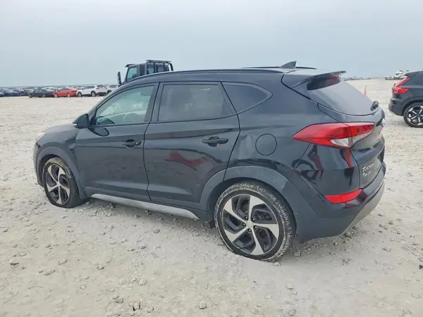 KM8J33A29JU697073 2018 HYUNDAI TUCSON - Image 2