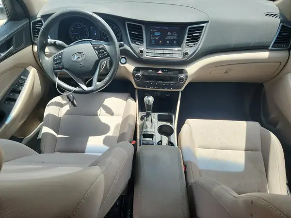KM8J33A29JU706533 2018 HYUNDAI TUCSON - Image 8