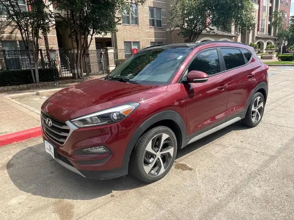 KM8J33A29JU782821 2018 HYUNDAI TUCSON - Image 2