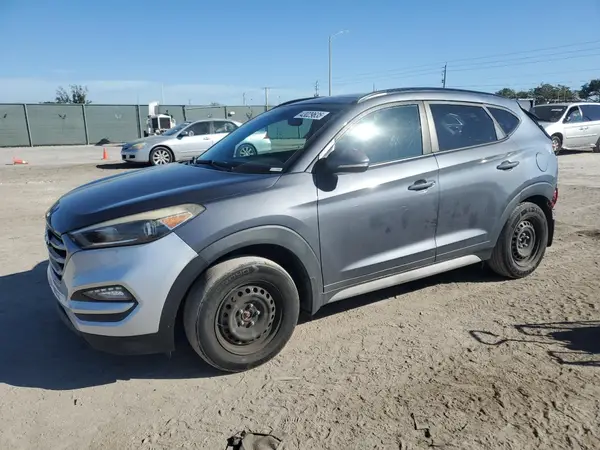 KM8J33A29JU806776 2018 HYUNDAI TUCSON - Image 1
