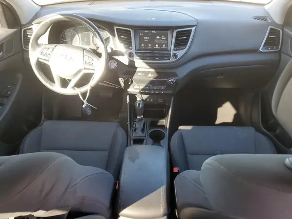 KM8J33A29JU806776 2018 HYUNDAI TUCSON - Image 8