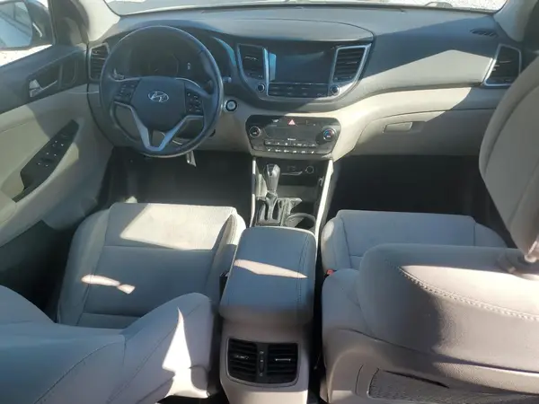 KM8J33A29JU811167 2018 HYUNDAI TUCSON - Image 8