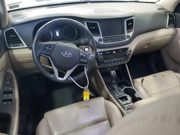 KM8J33A2XGU025709 2016 HYUNDAI TUCSON - Image 8