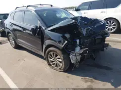 KM8J33A2XGU026150 2016 HYUNDAI TUCSON