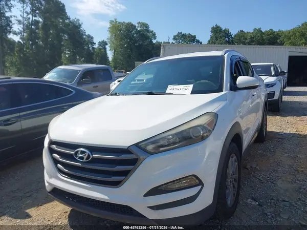 KM8J33A2XGU030778 2016 HYUNDAI TUCSON - Image 2