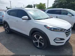 KM8J33A2XGU030795 2016 HYUNDAI TUCSON