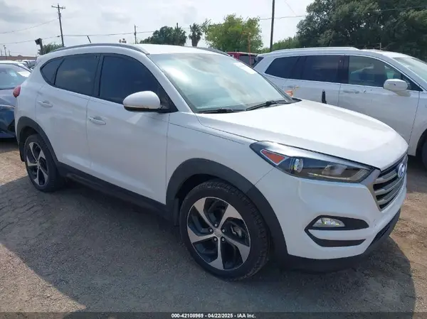 KM8J33A2XGU030795 2016 HYUNDAI TUCSON - Image 1