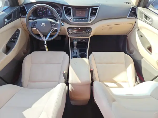 KM8J33A2XGU047984 2016 HYUNDAI TUCSON - Image 8