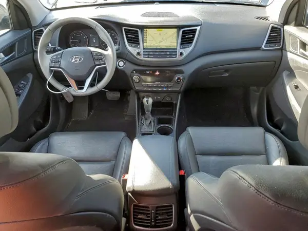 KM8J33A2XGU068639 2016 HYUNDAI TUCSON - Image 8