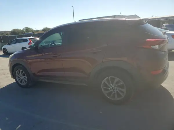 KM8J33A2XGU081777 2016 HYUNDAI TUCSON - Image 2