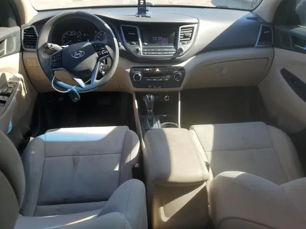 KM8J33A2XGU081777 2016 HYUNDAI TUCSON - Image 8