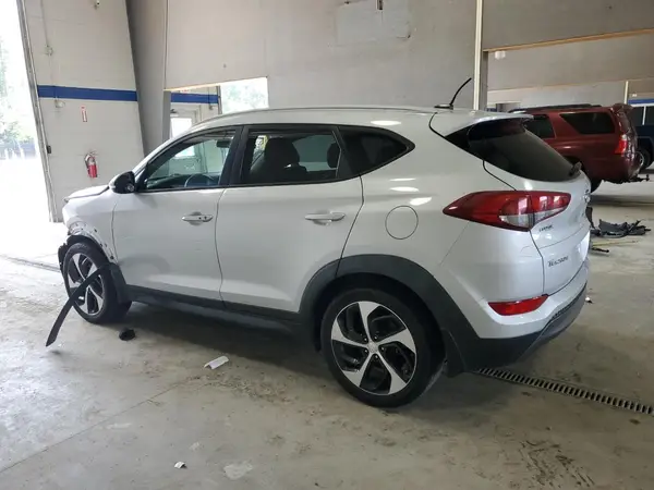 KM8J33A2XGU089765 2016 HYUNDAI TUCSON - Image 2