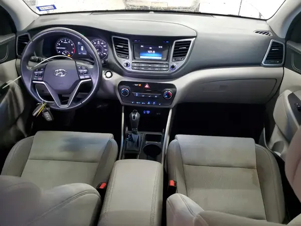 KM8J33A2XGU103194 2016 HYUNDAI TUCSON - Image 8