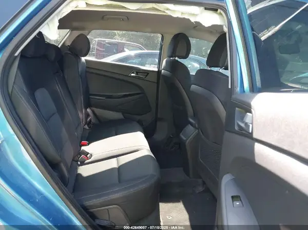 KM8J33A2XGU107388 2016 HYUNDAI TUCSON - Image 8
