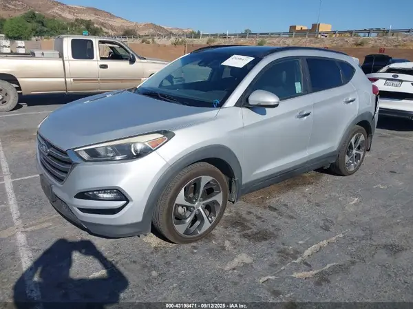 KM8J33A2XGU122571 2016 HYUNDAI TUCSON - Image 2