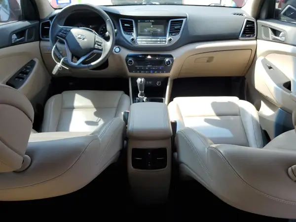 KM8J33A2XGU140973 2016 HYUNDAI TUCSON - Image 8