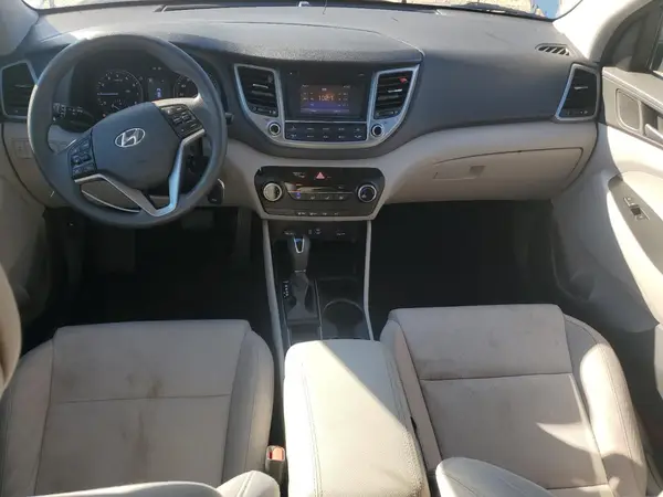 KM8J33A2XGU142691 2016 HYUNDAI TUCSON - Image 8