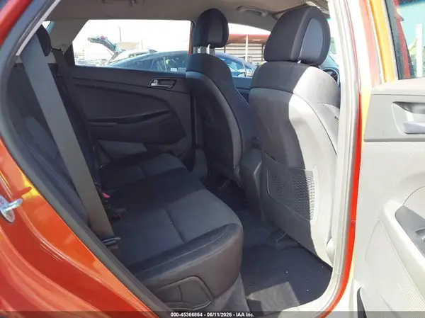 KM8J33A2XGU143145 2016 HYUNDAI TUCSON - Image 8