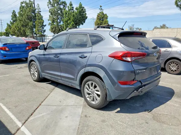 KM8J33A2XGU143520 2016 HYUNDAI TUCSON - Image 2