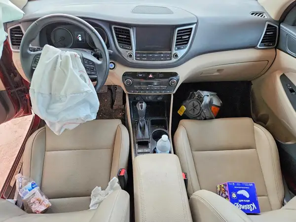 KM8J33A2XGU148166 2016 HYUNDAI TUCSON - Image 8