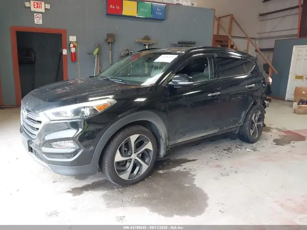 KM8J33A2XGU152086 2016 HYUNDAI TUCSON - Image 2