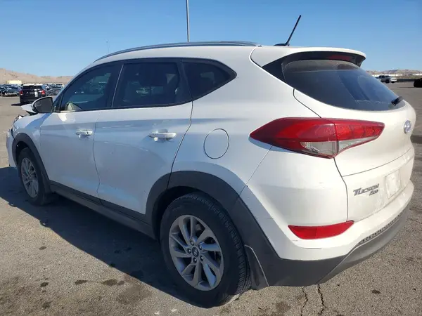 KM8J33A2XGU152220 2016 HYUNDAI TUCSON - Image 2