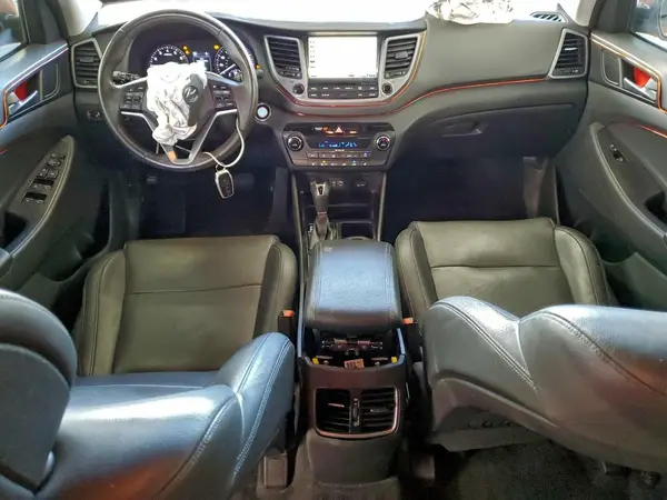 KM8J33A2XGU152699 2016 HYUNDAI TUCSON - Image 8