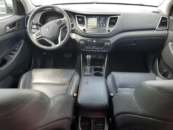 KM8J33A2XGU155019 2016 HYUNDAI TUCSON - Image 8