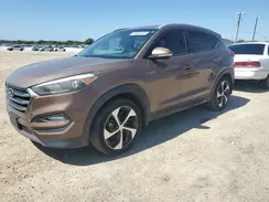 KM8J33A2XGU155571 2016 HYUNDAI TUCSON