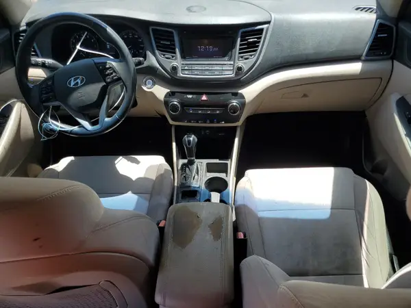 KM8J33A2XGU155571 2016 HYUNDAI TUCSON - Image 8