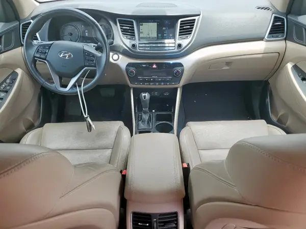 KM8J33A2XGU160818 2016 HYUNDAI TUCSON - Image 8