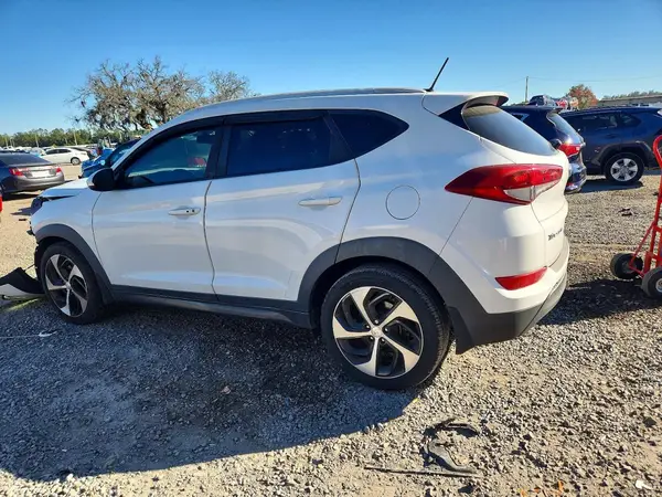 KM8J33A2XGU161676 2016 HYUNDAI TUCSON - Image 2