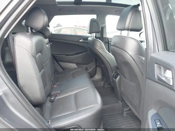 KM8J33A2XGU163623 2016 HYUNDAI TUCSON - Image 8