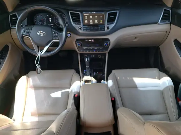 KM8J33A2XGU167414 2016 HYUNDAI TUCSON - Image 8