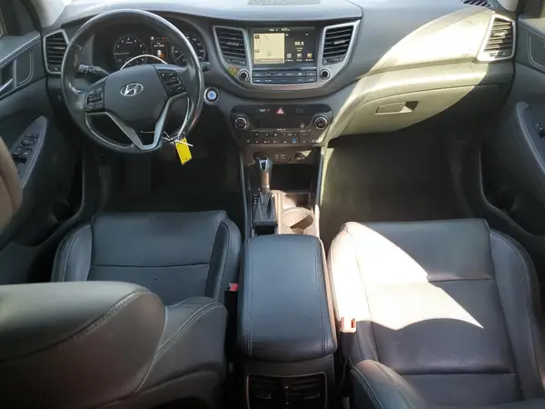 KM8J33A2XGU182303 2016 HYUNDAI TUCSON - Image 8