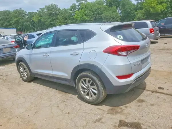 KM8J33A2XGU183029 2016 HYUNDAI TUCSON - Image 2