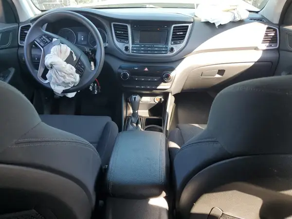KM8J33A2XGU186268 2016 HYUNDAI TUCSON - Image 8