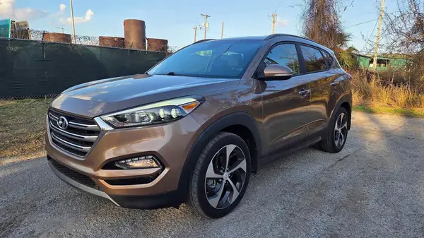 KM8J33A2XGU186920 2016 HYUNDAI TUCSON - Image 2