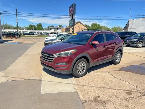 KM8J33A2XGU195276 2016 HYUNDAI TUCSON - Image 2